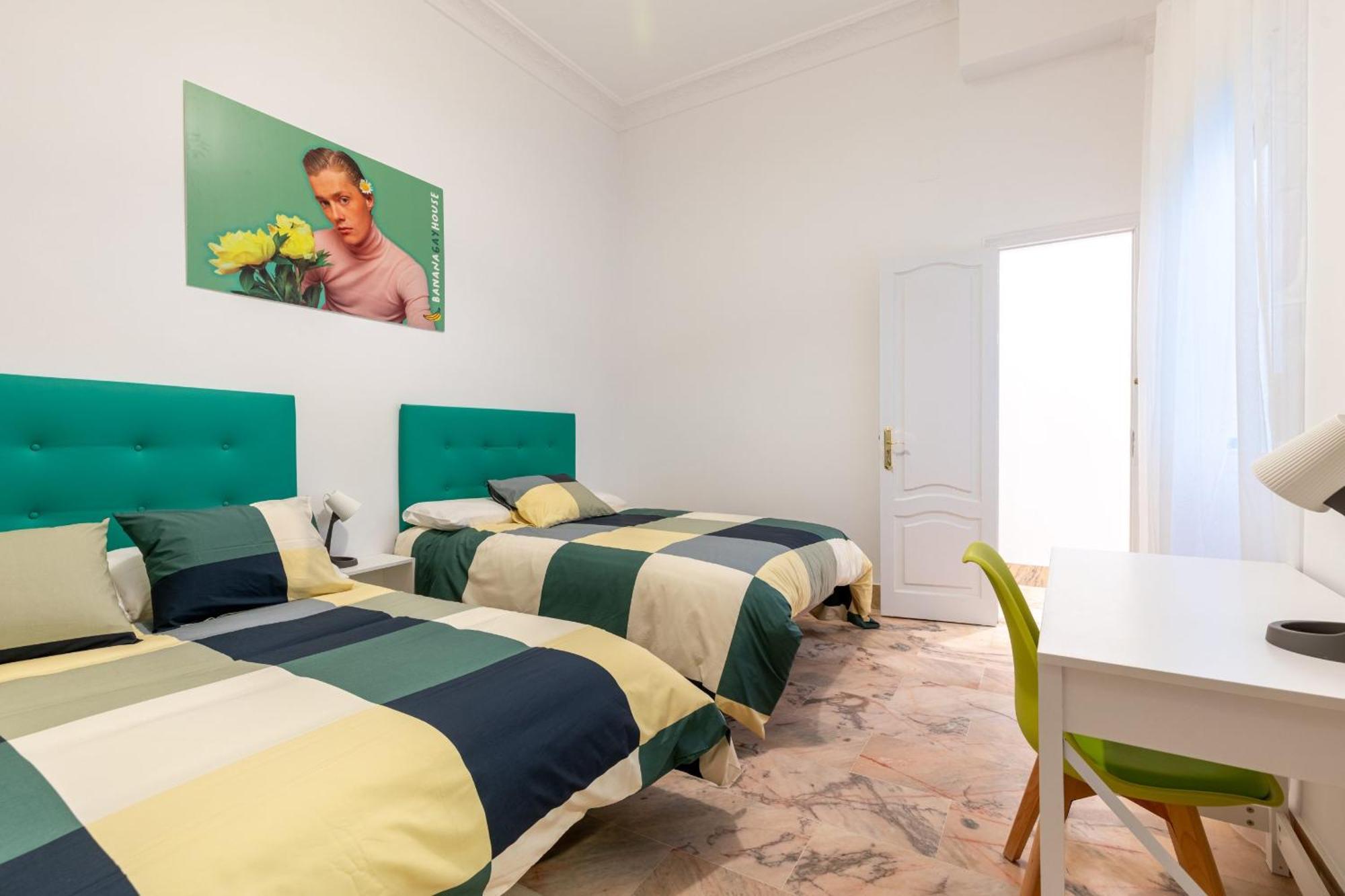 Готель Banana Gay House - Only Men Севілья Екстер'єр фото